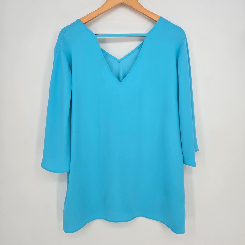 Chico's Robins Egg Blue V-Neck Bell Sleeve Blouse Top Chico's 2 Women's L Casual - Picture 2 of 9